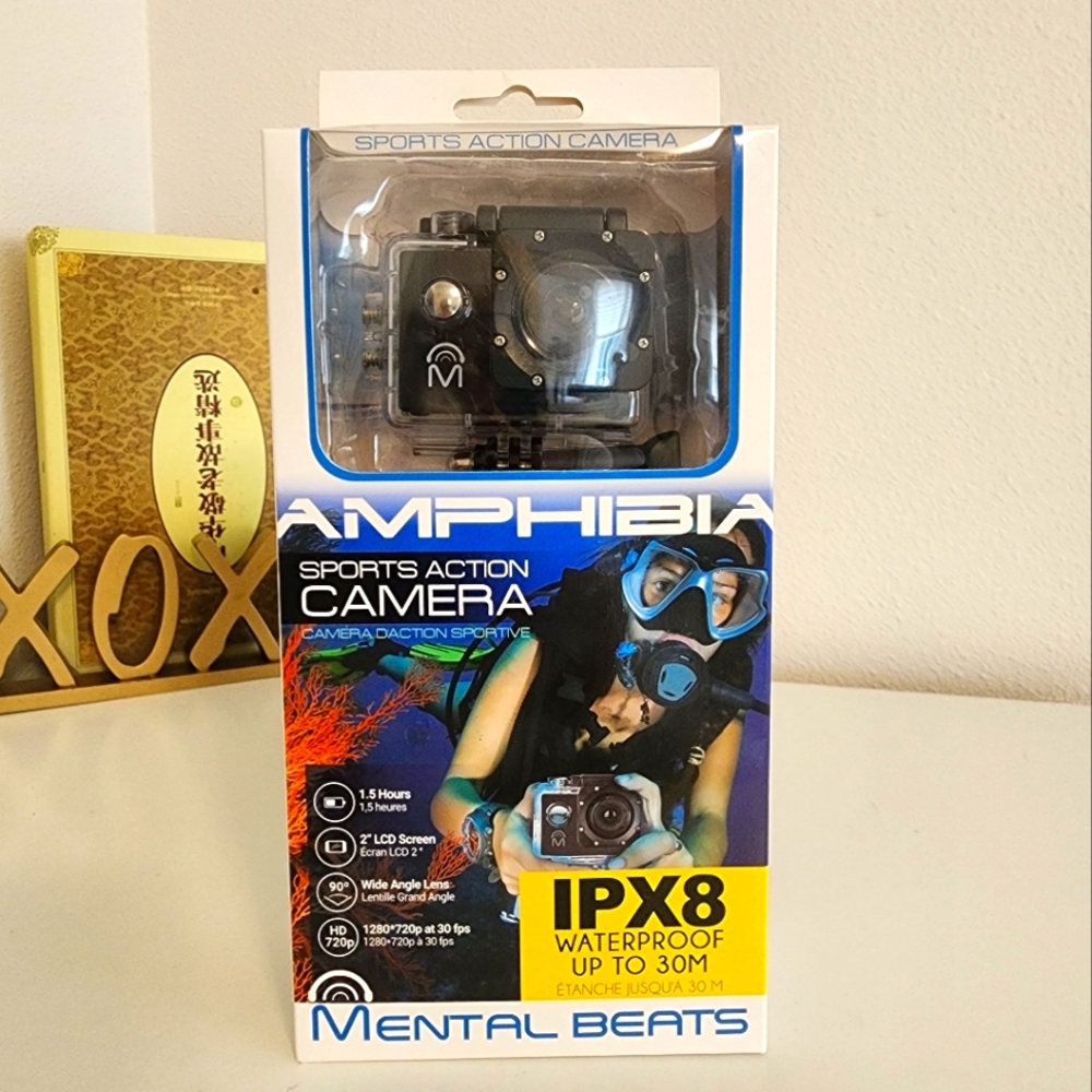 Amphibia Camera